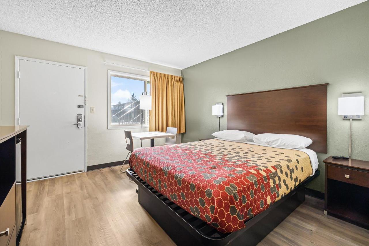 Bend Inn & Suites Ngoại thất bức ảnh